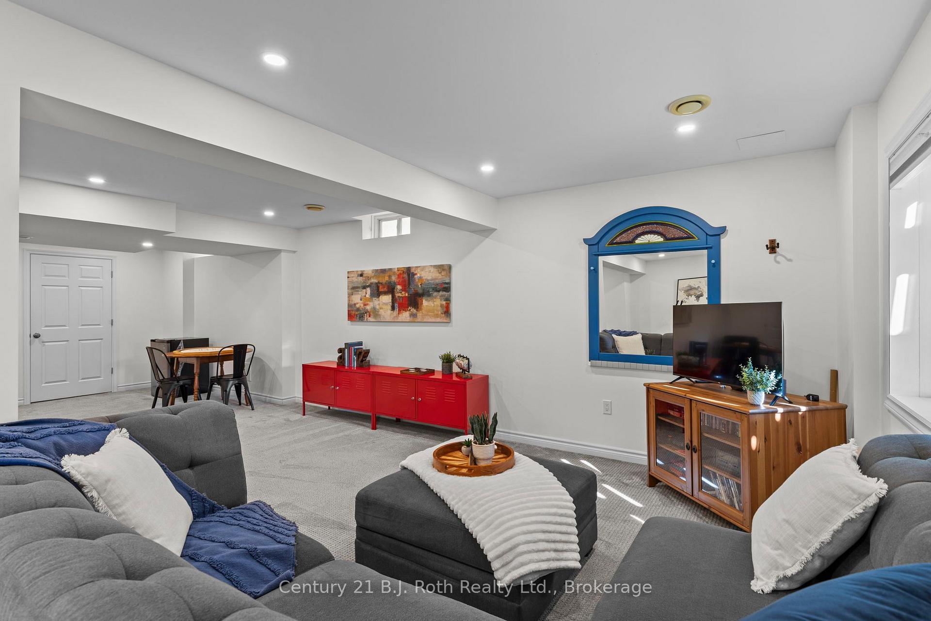 Photo 30 of 33 Vanessa Drive, Orillia — HOMEH
