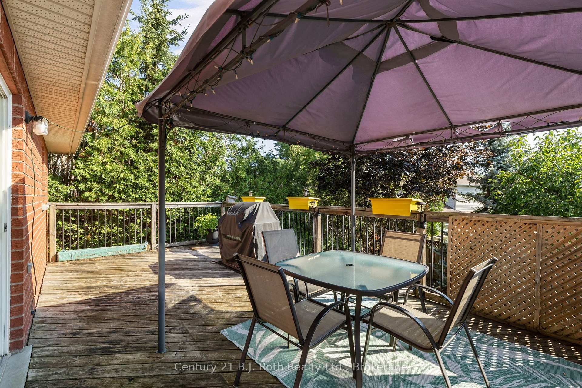 Photo 34 of 33 Vanessa Drive, Orillia — HOMEH