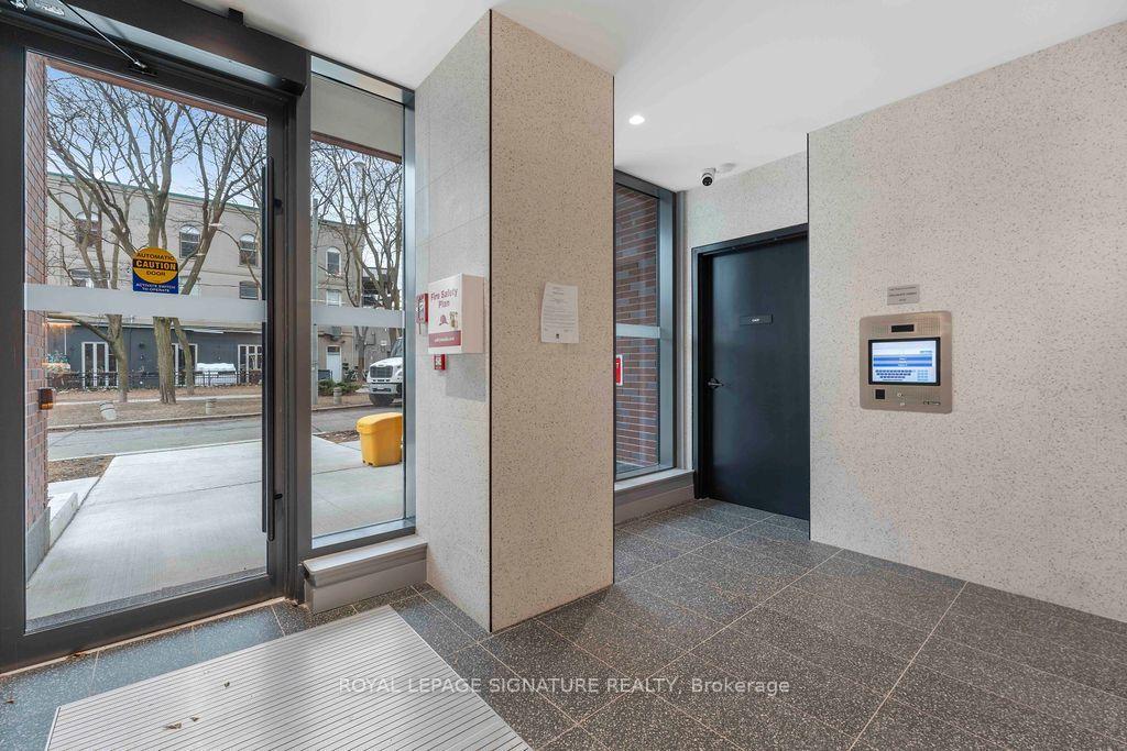 Photo 4 of Unit 703, 5 Lakeview Avenue, Toronto, Trinity-Bellwoods — HOMEH