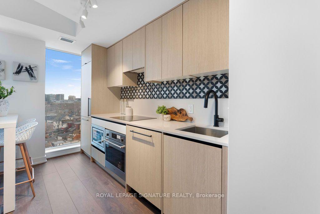 Photo 12 of Unit 703, 5 Lakeview Avenue, Toronto, Trinity-Bellwoods — HOMEH