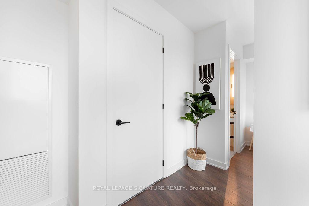 Photo 20 of Unit 703, 5 Lakeview Avenue, Toronto, Trinity-Bellwoods — HOMEH