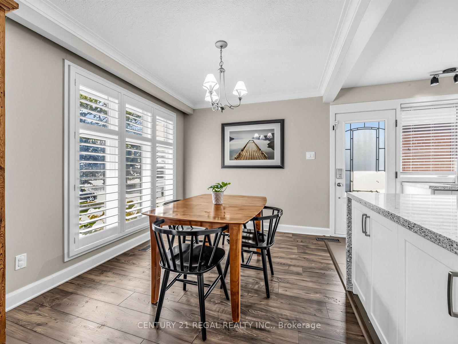 Photo 10 of 281 Thistle Down Boulevard, Etobicoke, Thistletown-Beaumonde Heights — HOMEH
