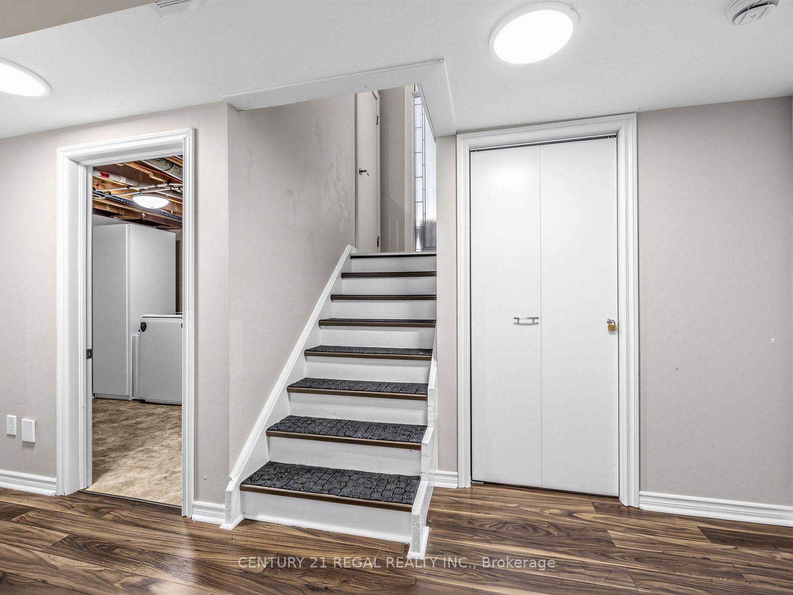 Photo 26 of 281 Thistle Down Boulevard, Etobicoke, Thistletown-Beaumonde Heights — HOMEH