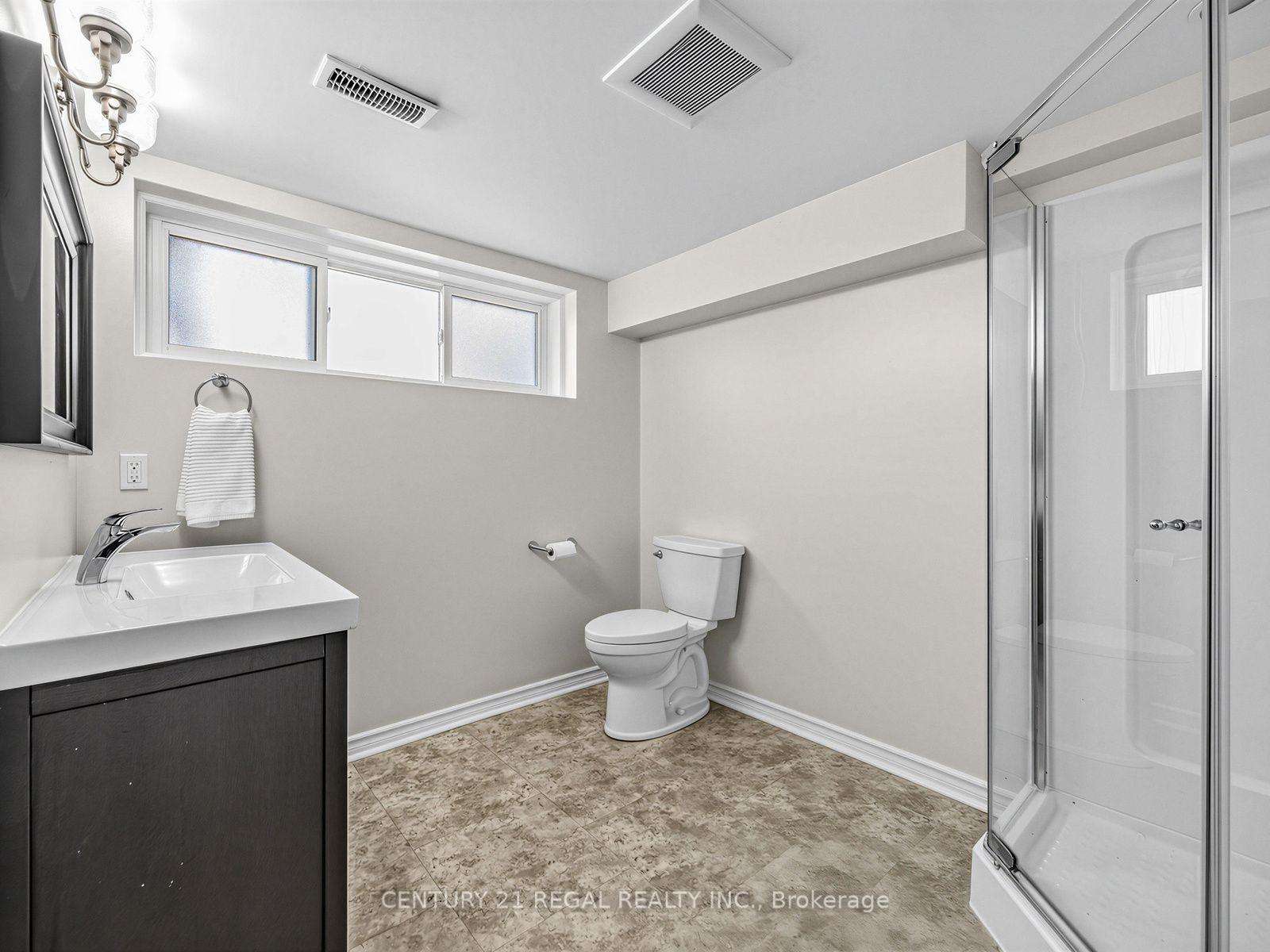 Photo 34 of 281 Thistle Down Boulevard, Etobicoke, Thistletown-Beaumonde Heights — HOMEH