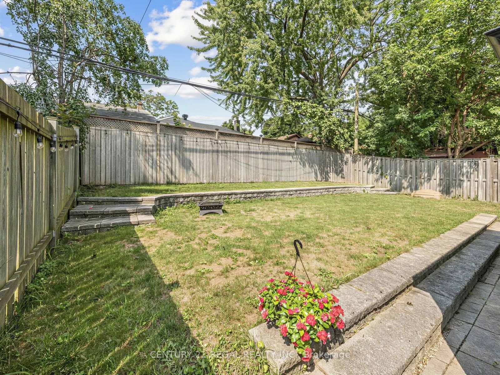 Photo 42 of 281 Thistle Down Boulevard, Etobicoke, Thistletown-Beaumonde Heights — HOMEH