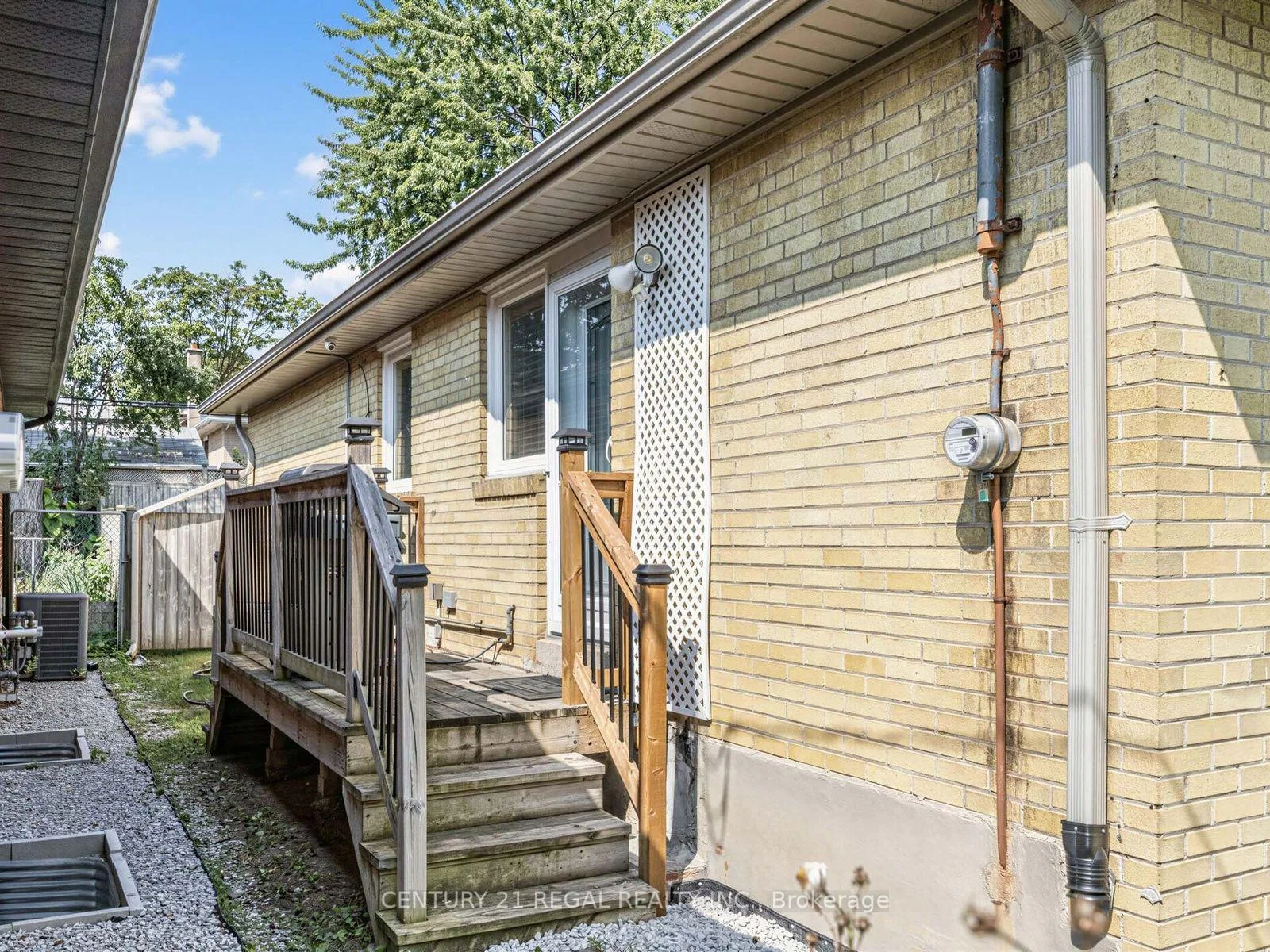 Photo 36 of 281 Thistle Down Boulevard, Etobicoke, Thistletown-Beaumonde Heights — HOMEH