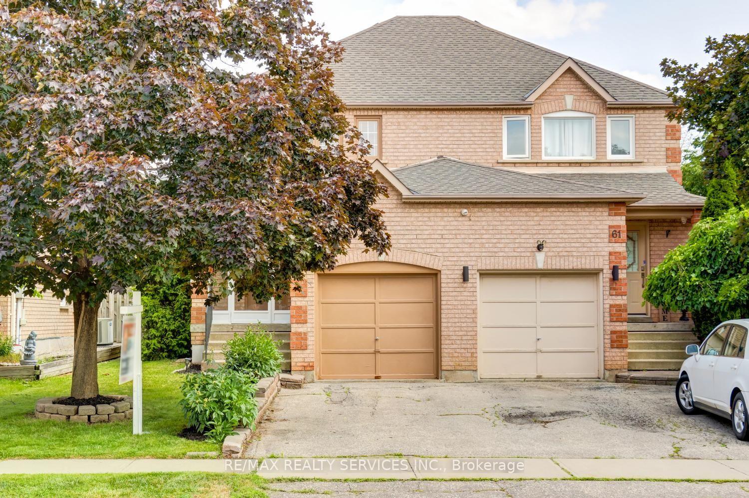 Photo 2 of 63 Herkes Drive, Brampton, Fletcher's West — HOMEH