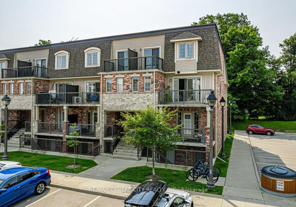 Photo 2 of Unit D, 243 Rachel Crescent, Kitchener, Trussler — HOMEH