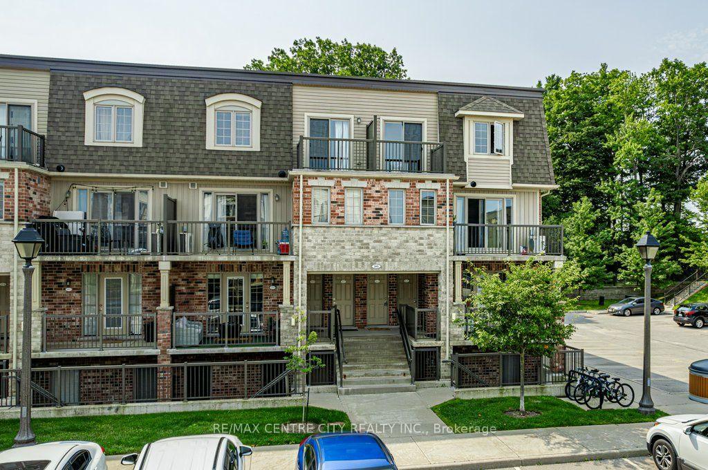 Photo 3 of Unit D, 243 Rachel Crescent, Kitchener, Trussler — HOMEH