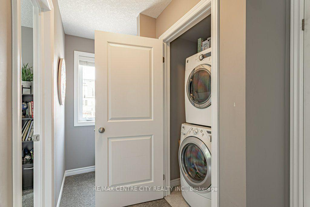 Photo 18 of Unit D, 243 Rachel Crescent, Kitchener, Trussler — HOMEH