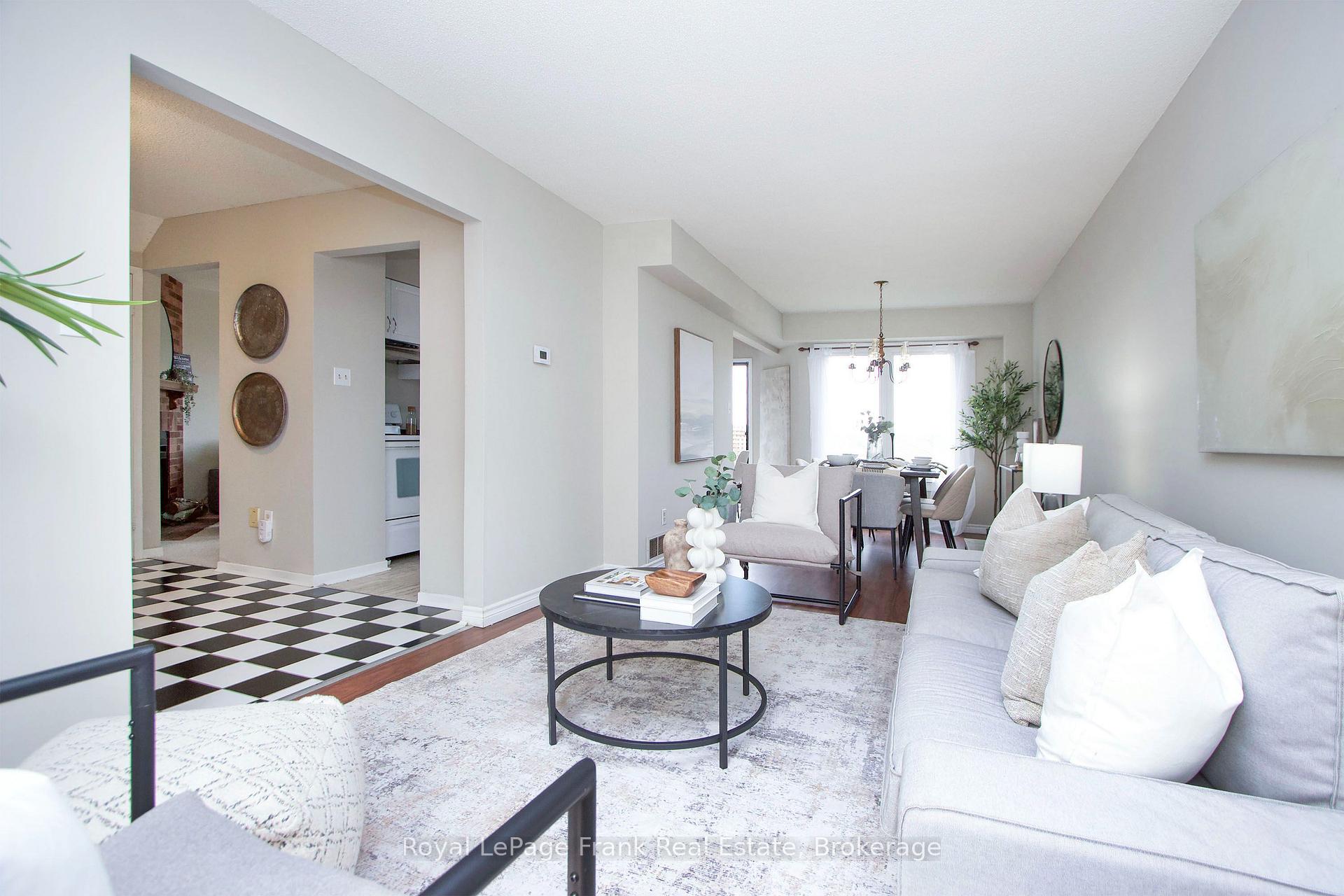 Photo 6 of 2131 Theoden Court, Pickering, Brock Ridge — HOMEH