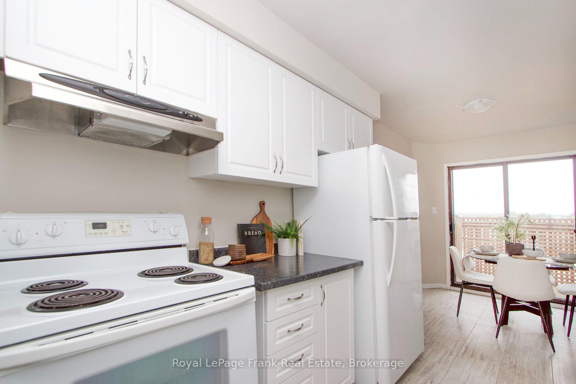 Photo 12 of 2131 Theoden Court, Pickering, Brock Ridge — HOMEH