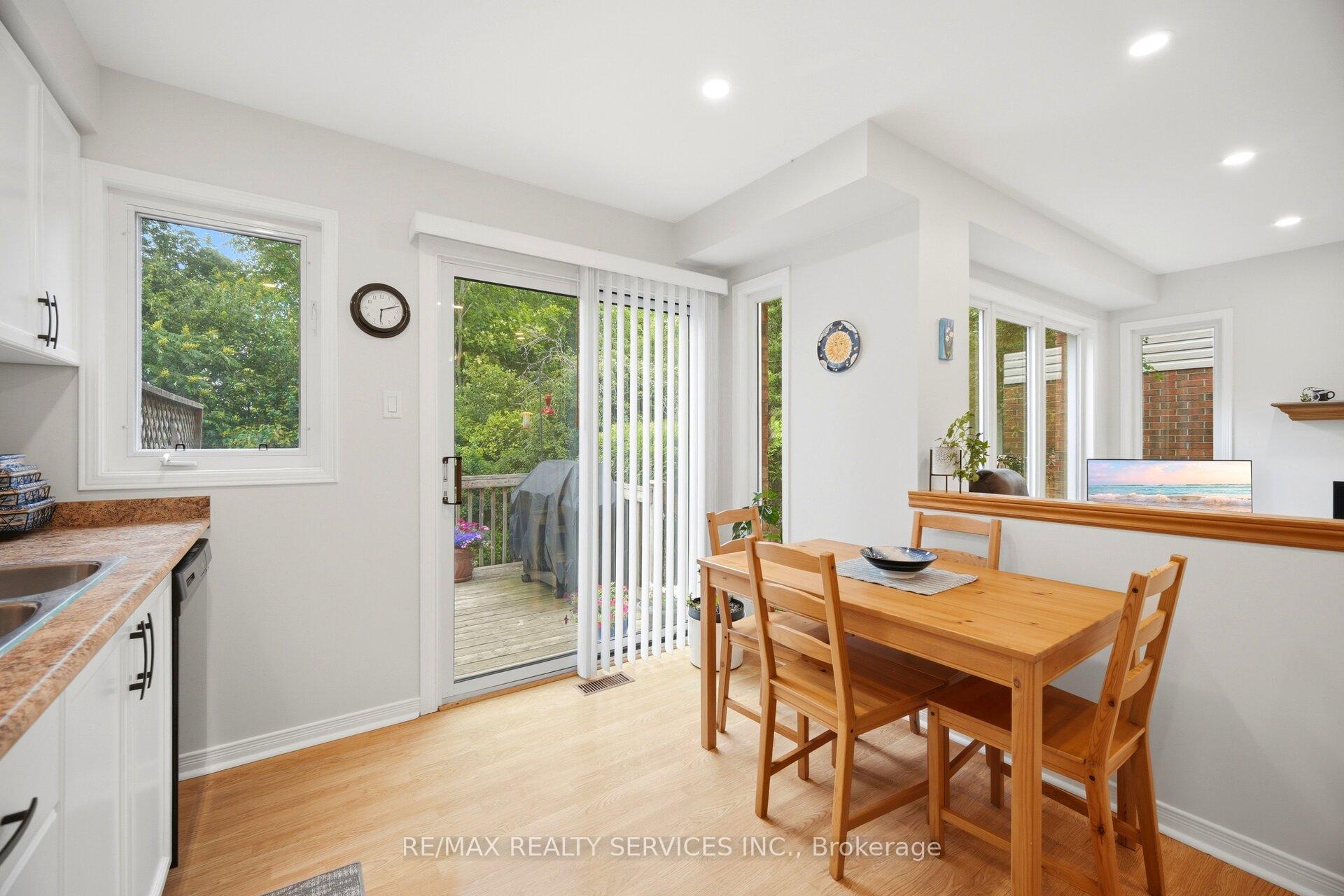 Photo 14 of 38 Furrows End, Brampton, Heart Lake West — HOMEH