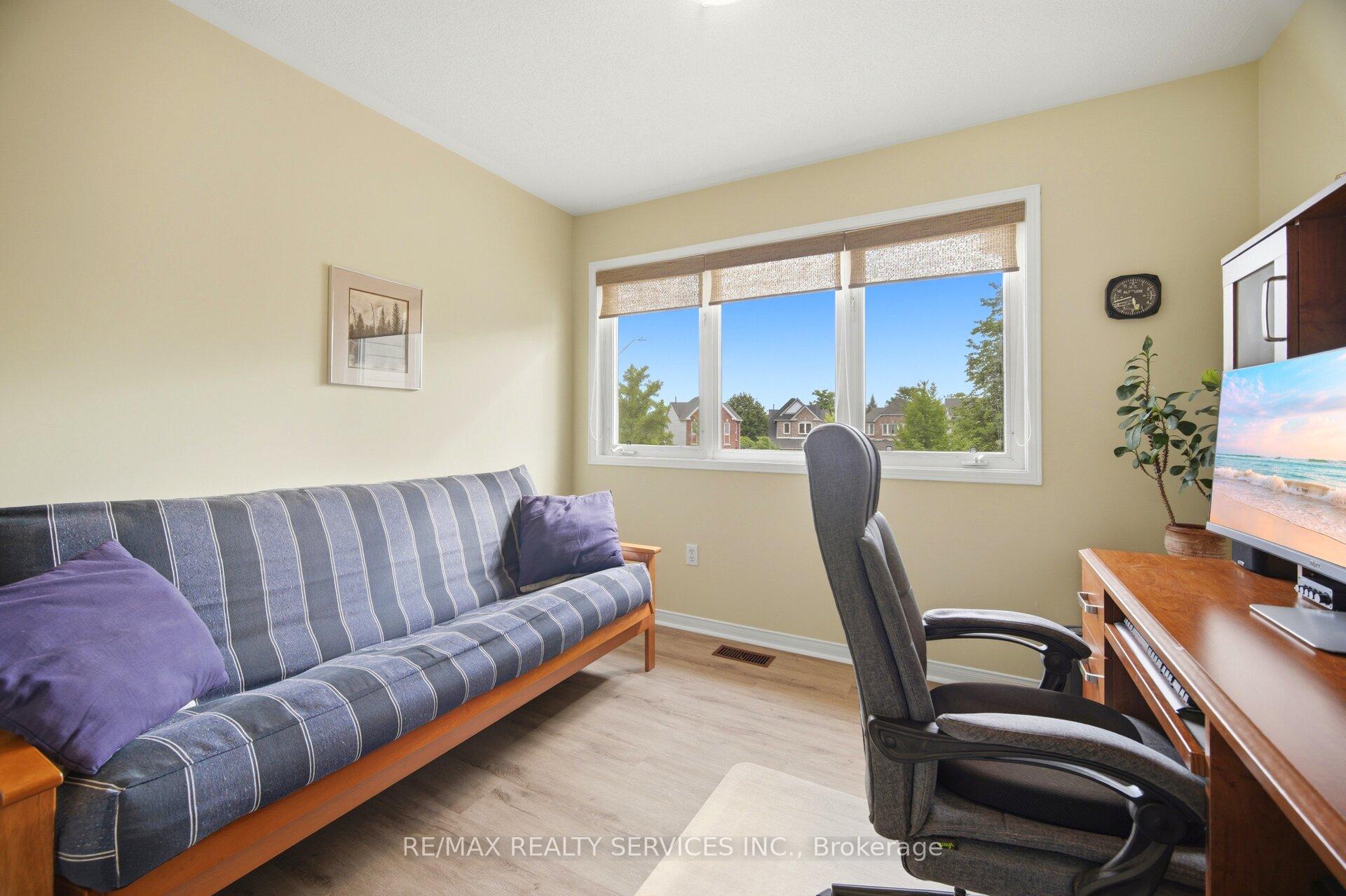 Photo 28 of 38 Furrows End, Brampton, Heart Lake West — HOMEH