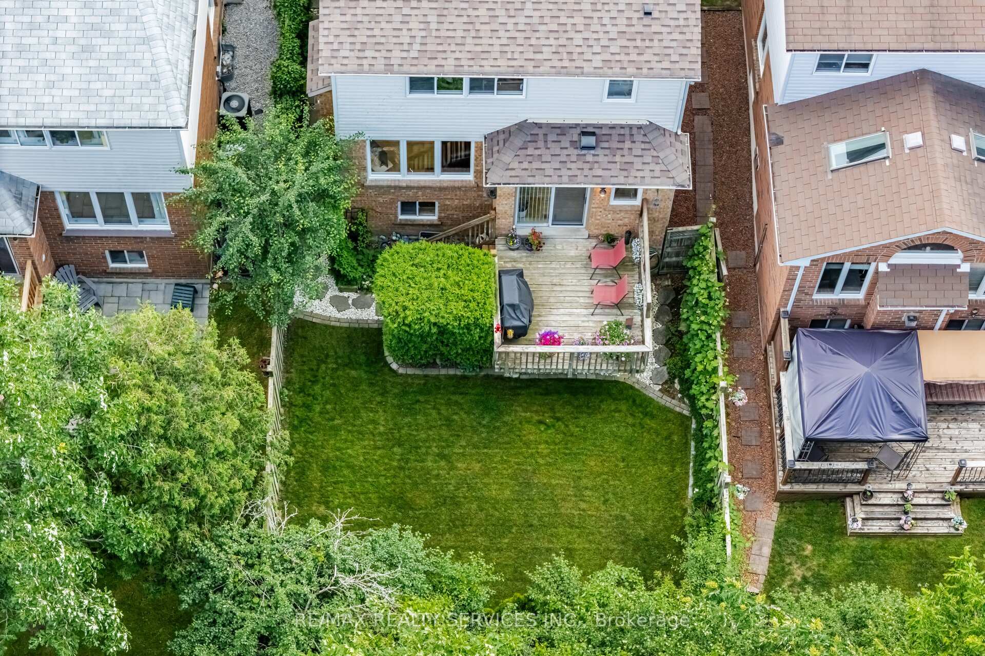 Photo 46 of 38 Furrows End, Brampton, Heart Lake West — HOMEH