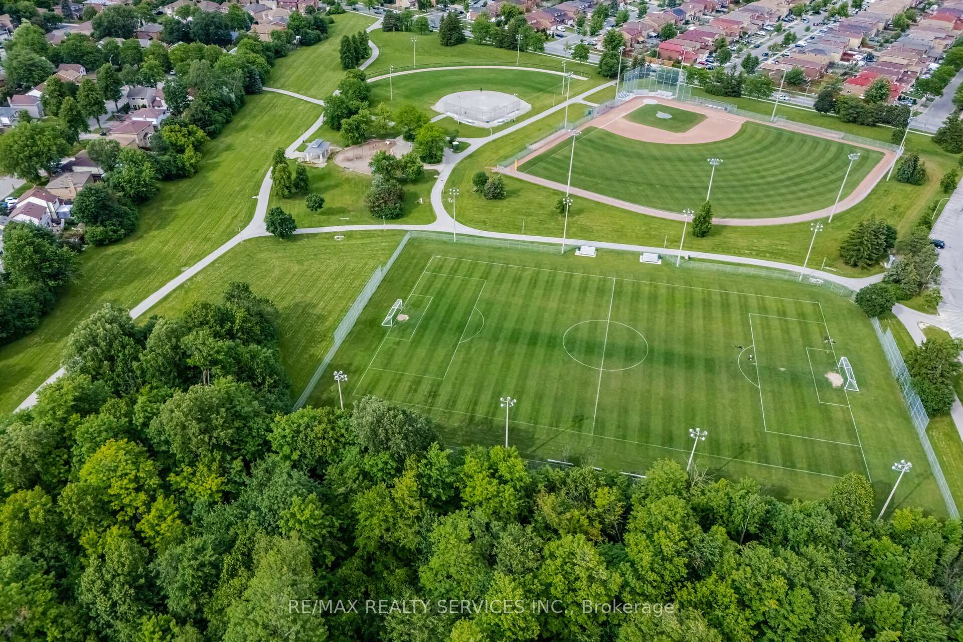 Photo 50 of 38 Furrows End, Brampton, Heart Lake West — HOMEH
