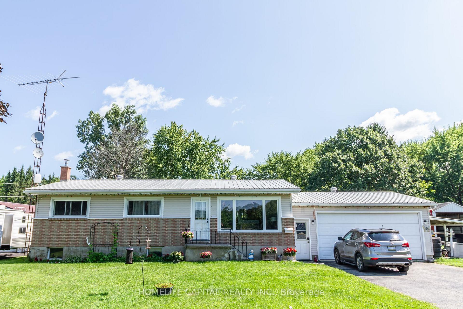 Photo 2 of 8425 County Rd 15, Augusta, Augusta Twp — HOMEH