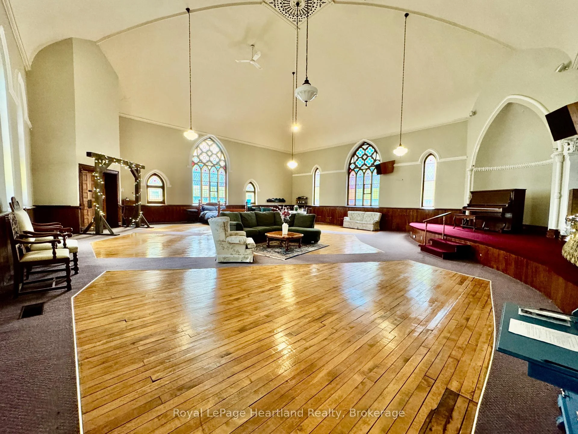 Photo 6 of 3080 Patrick Street, Howick — HOMEH