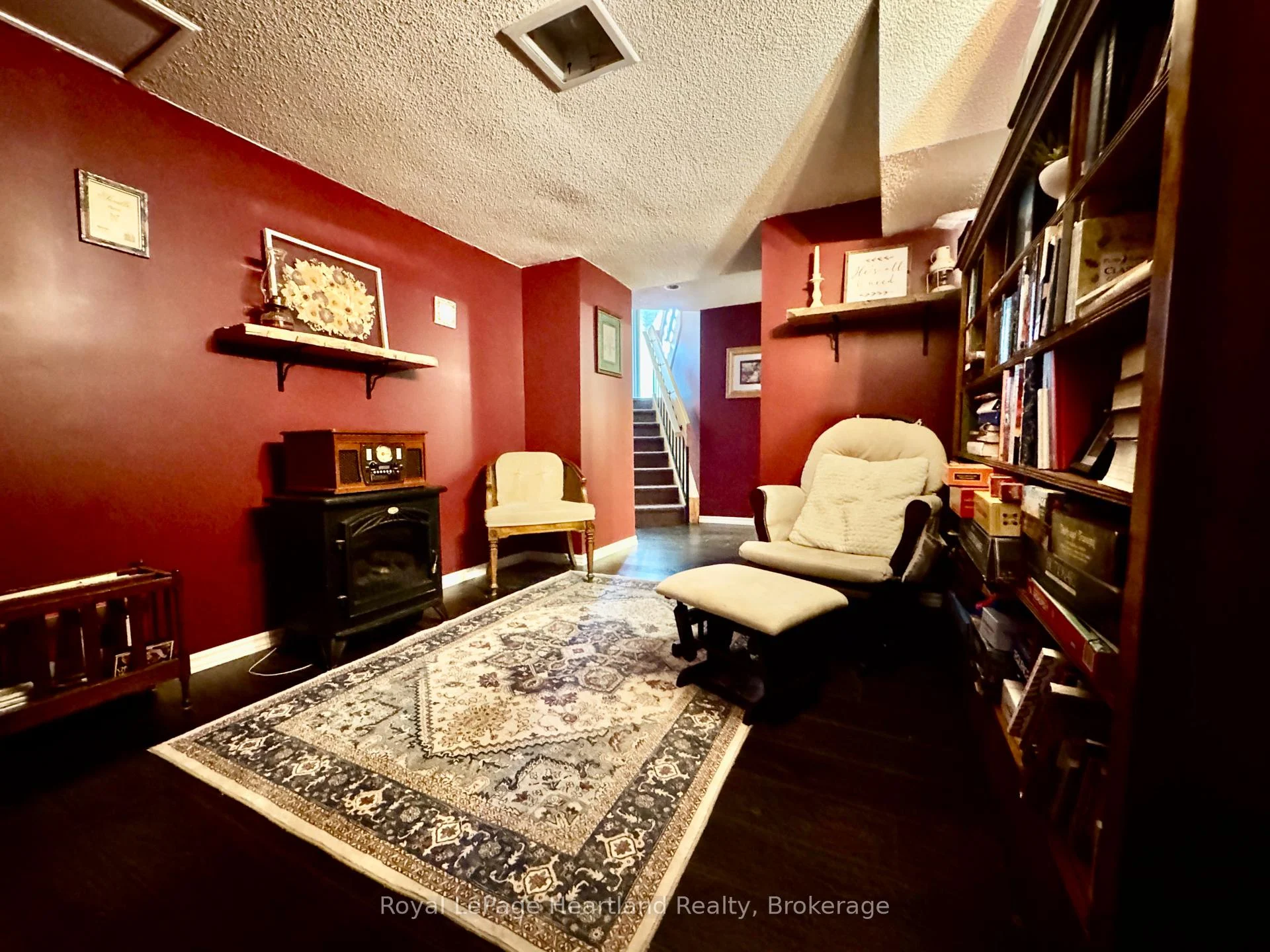 Photo 10 of 3080 Patrick Street, Howick — HOMEH