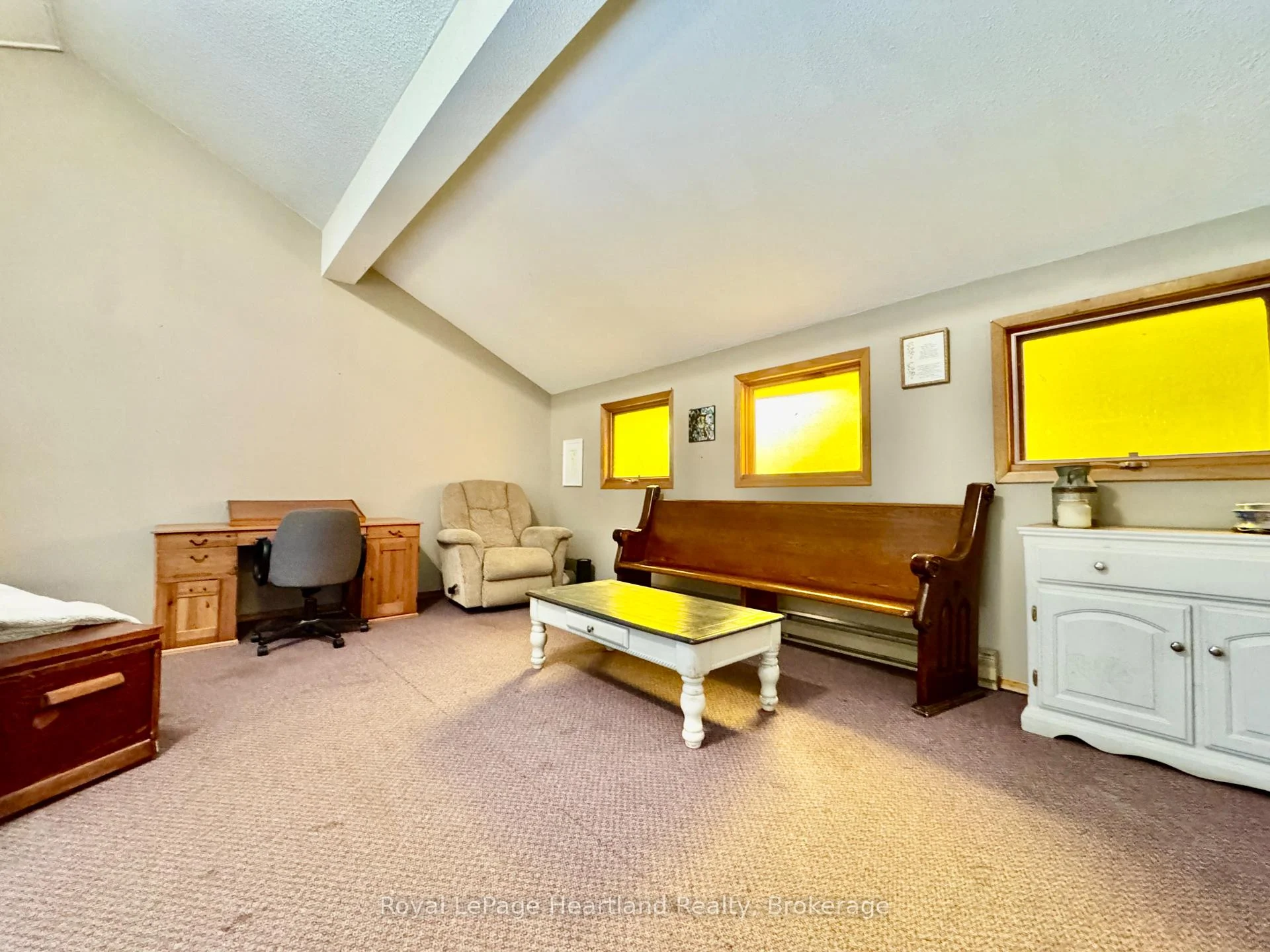 Photo 12 of 3080 Patrick Street, Howick — HOMEH