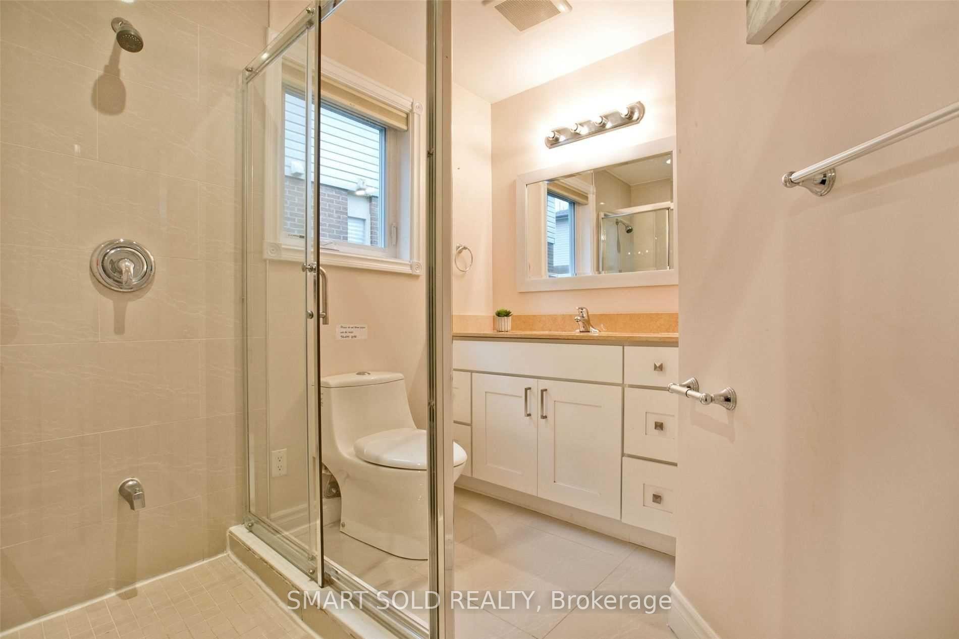 Photo 7 of Unit Upper, 40 Mintwood Drive, North York, Bayview Woods-Steeles — HOMEH