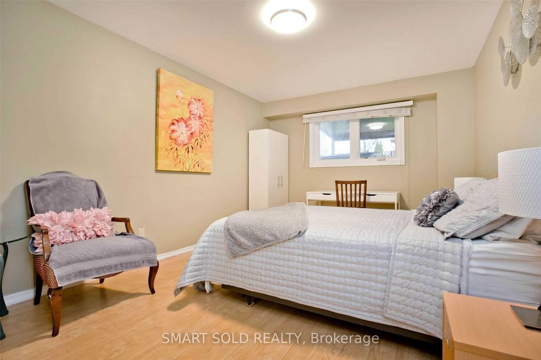 Photo 9 of Unit Upper, 40 Mintwood Drive, North York, Bayview Woods-Steeles — HOMEH