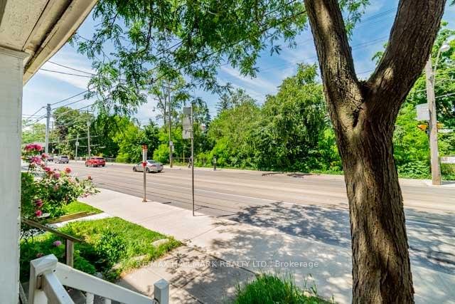 Photo 3 of Unit Upper, 1481 Queen Street E, Toronto, Greenwood-Coxwell — HOMEH
