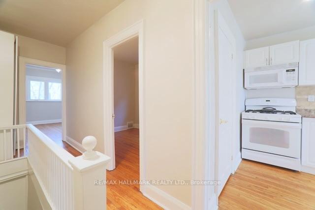 Photo 5 of Unit Upper, 1481 Queen Street E, Toronto, Greenwood-Coxwell — HOMEH