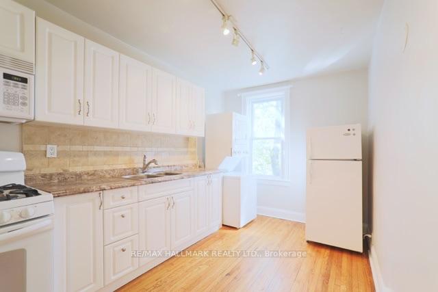 Photo 9 of Unit Upper, 1481 Queen Street E, Toronto, Greenwood-Coxwell — HOMEH
