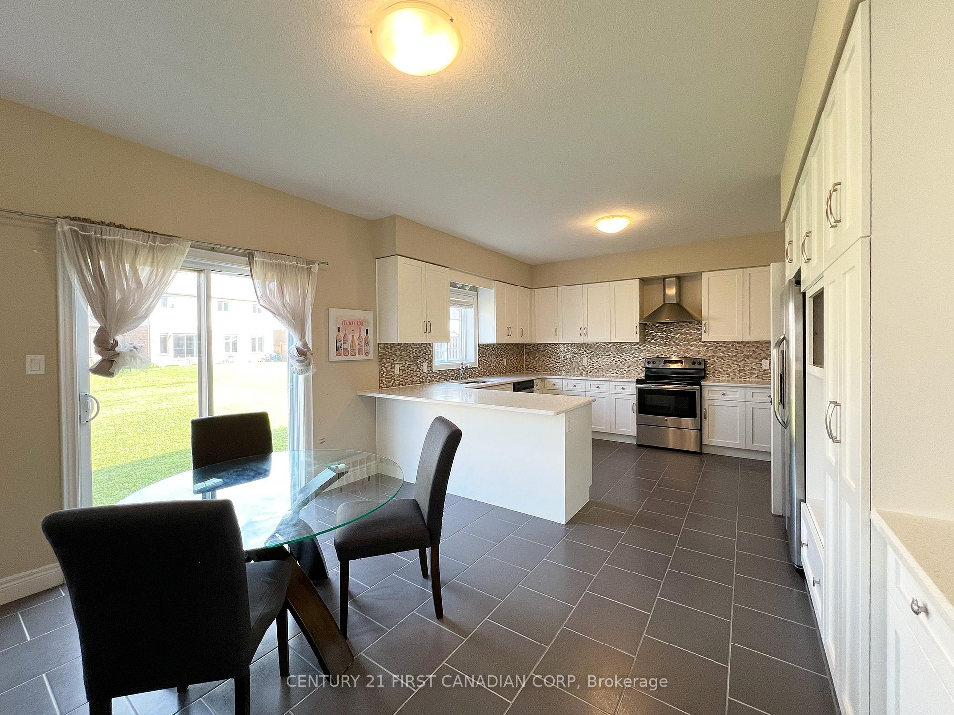Photo 9 of 75 Bradwell Chase, London, North R — HOMEH
