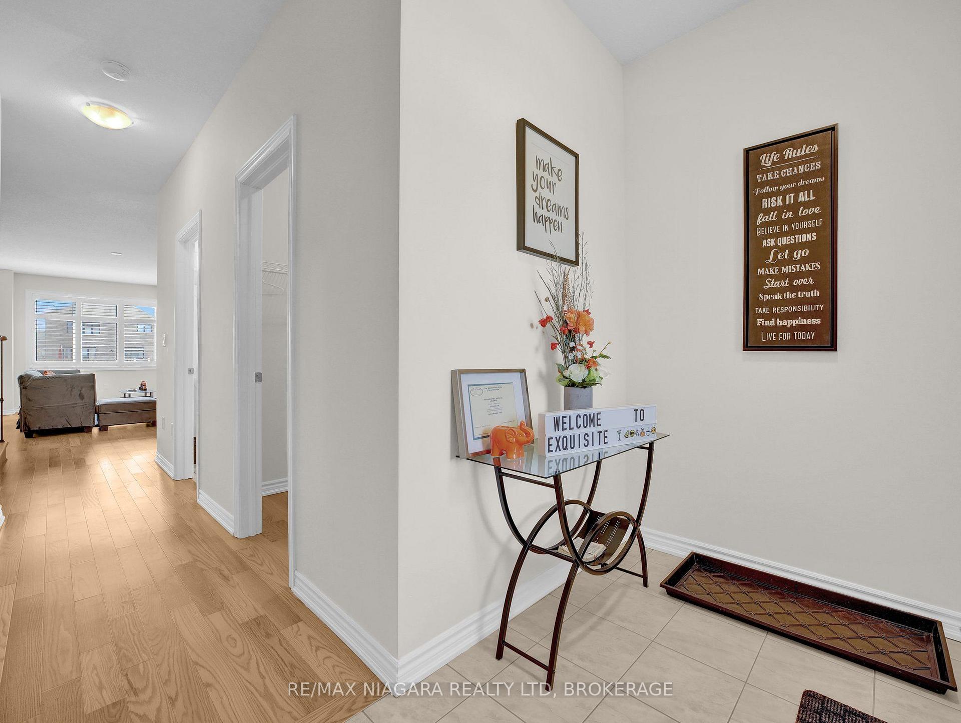 Photo 4 of 309 Vanilla Trail, Thorold, Rolling Meadows — HOMEH