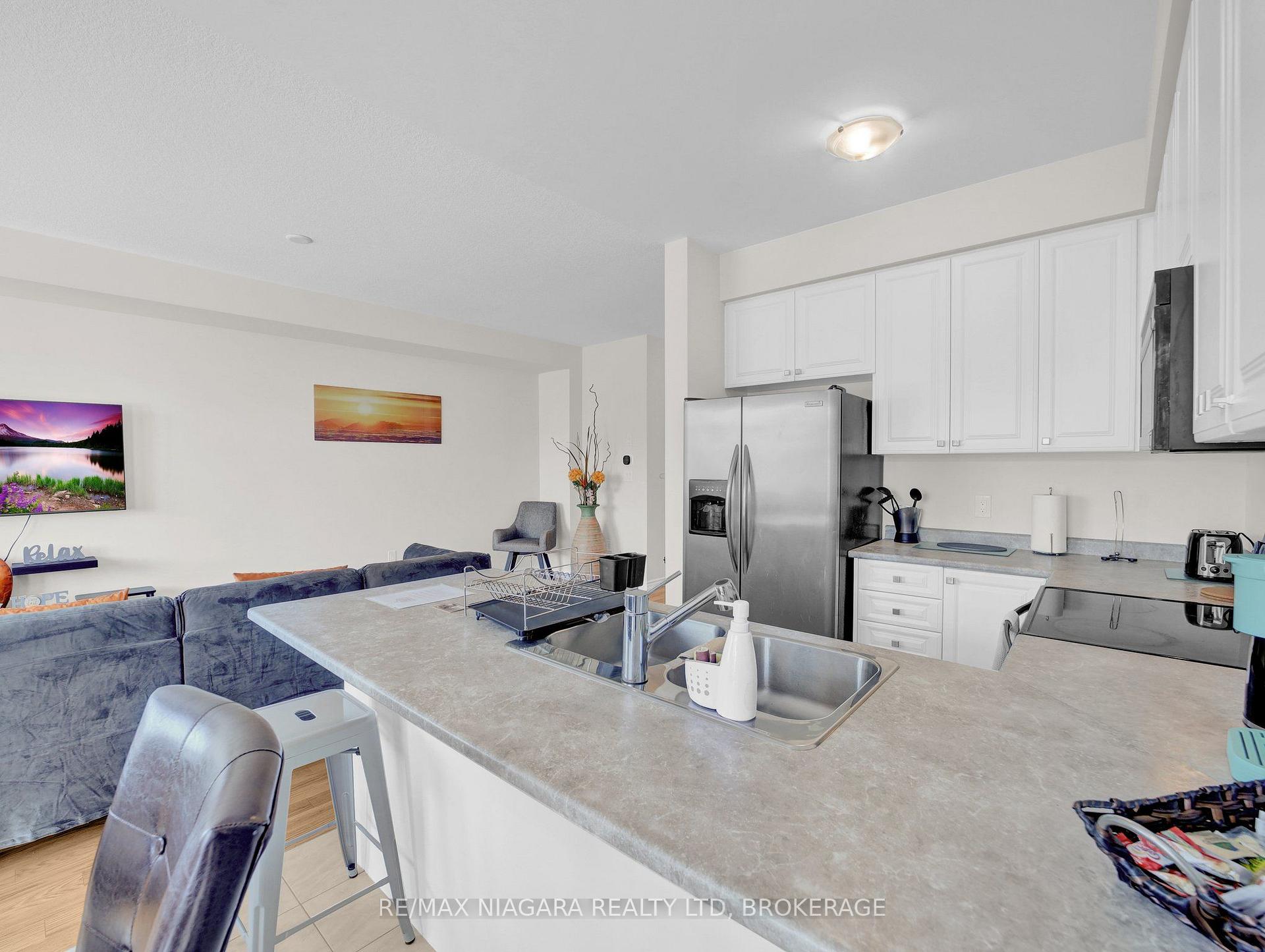 Photo 15 of 309 Vanilla Trail, Thorold, Rolling Meadows — HOMEH