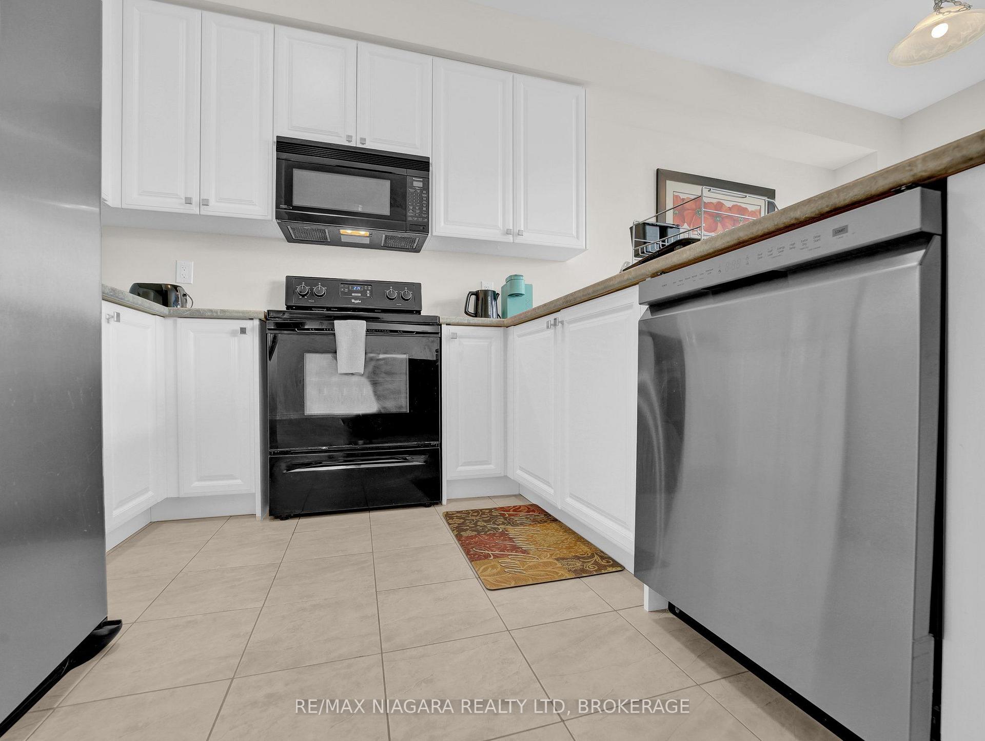 Photo 16 of 309 Vanilla Trail, Thorold, Rolling Meadows — HOMEH