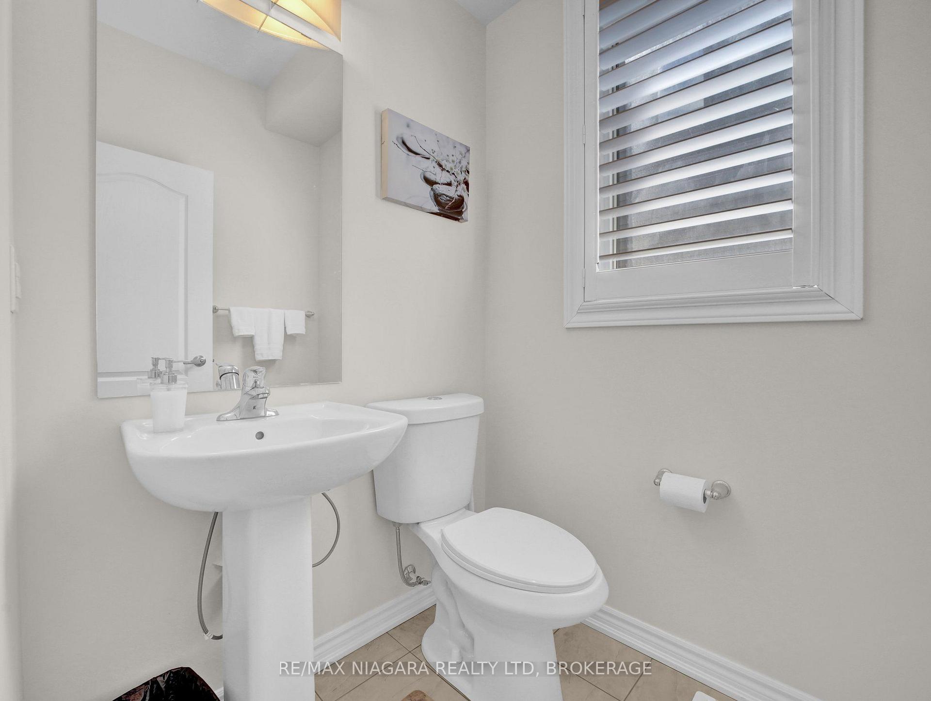 Photo 17 of 309 Vanilla Trail, Thorold, Rolling Meadows — HOMEH