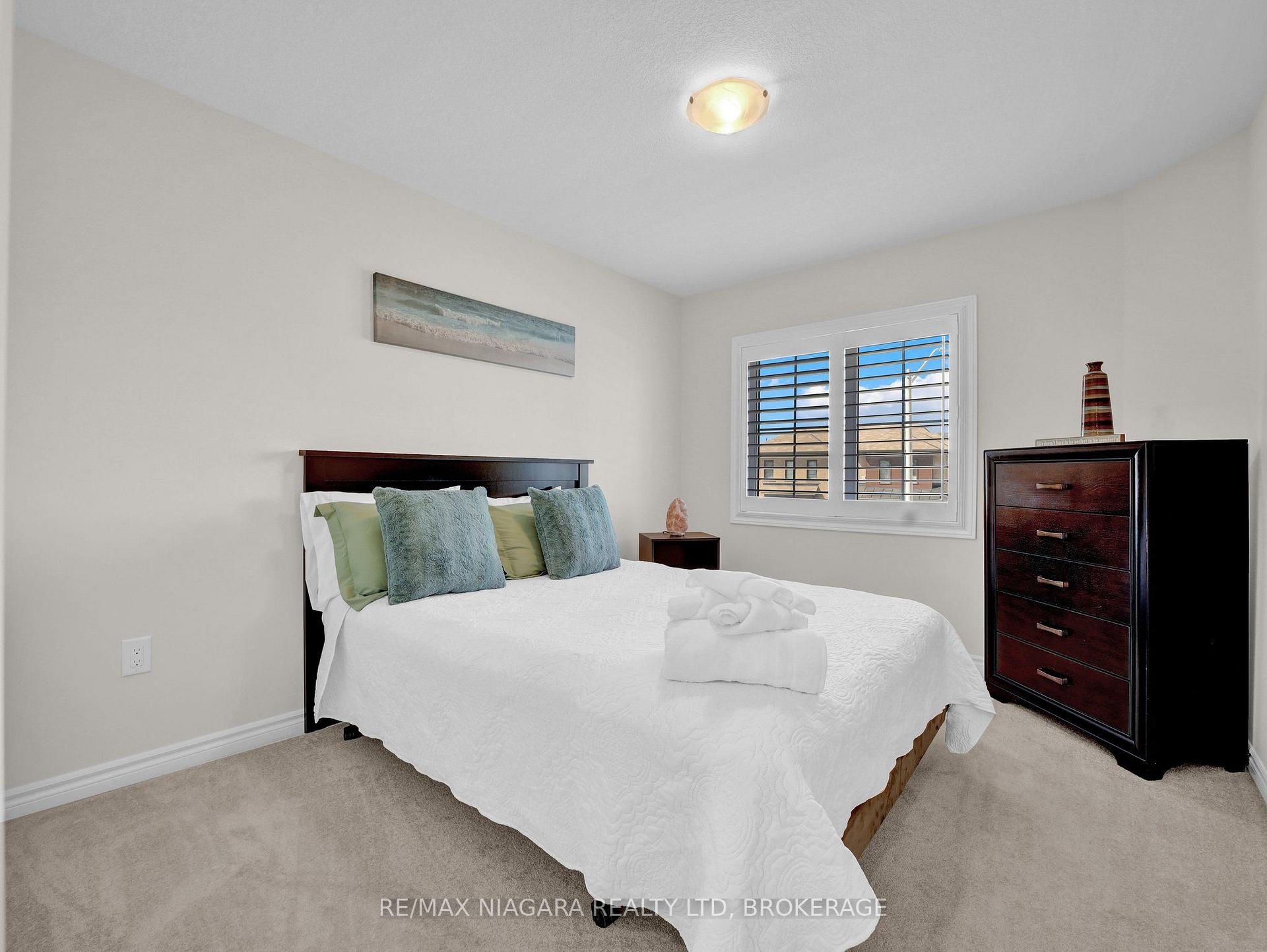 Photo 26 of 309 Vanilla Trail, Thorold, Rolling Meadows — HOMEH