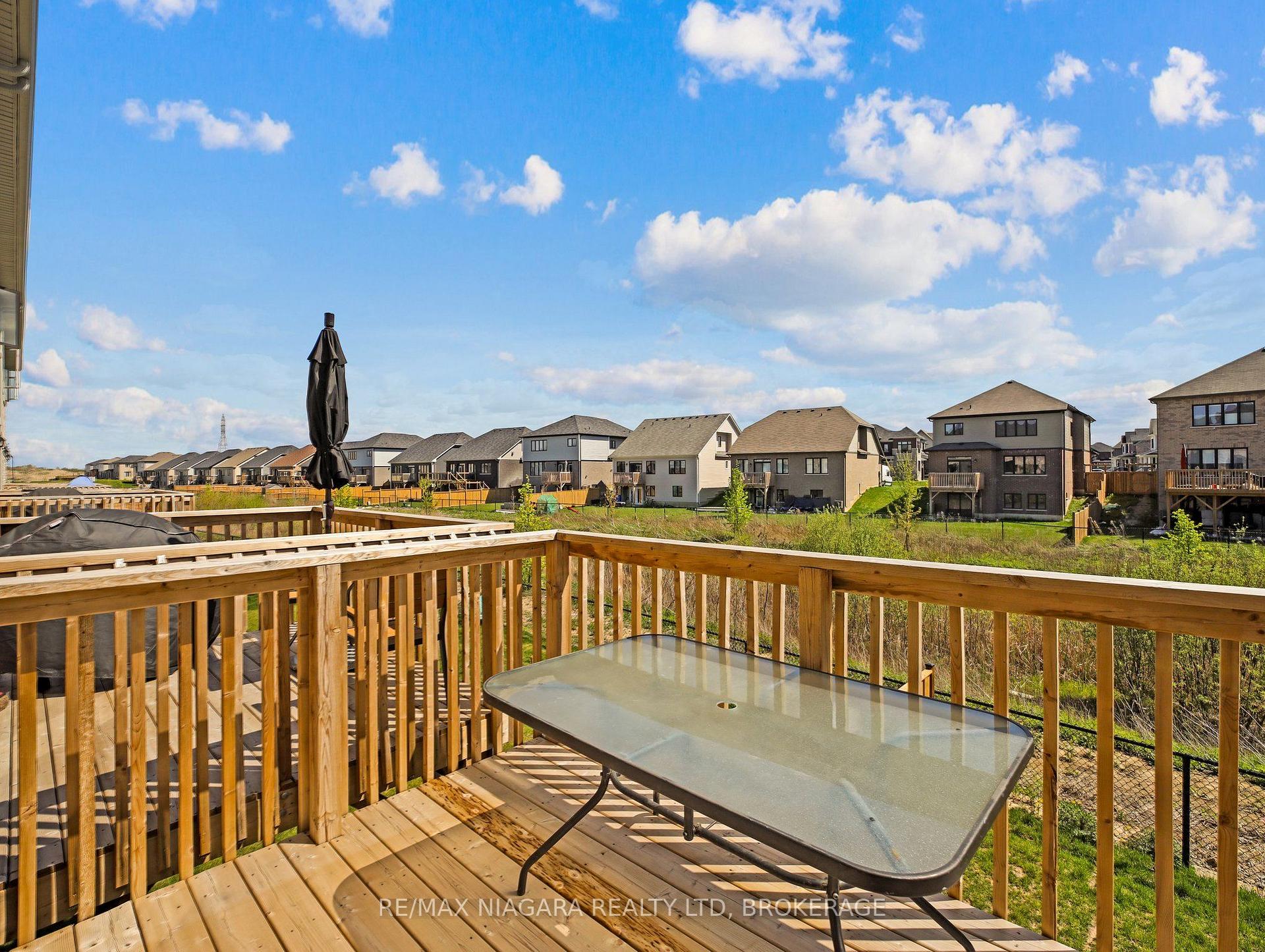 Photo 36 of 309 Vanilla Trail, Thorold, Rolling Meadows — HOMEH
