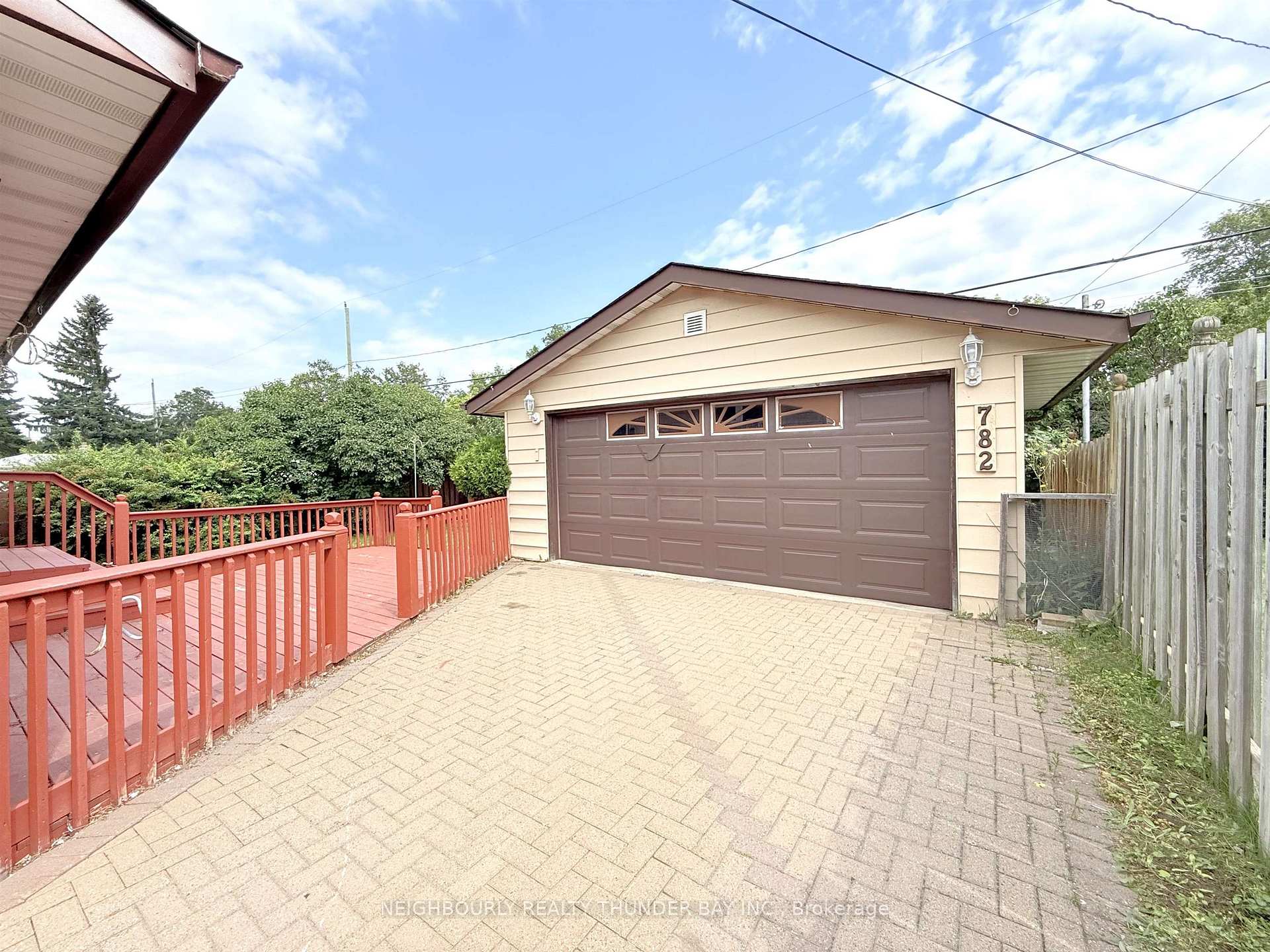 Photo 5 of 782 John Street, Thunder Bay, Forest Park — HOMEH