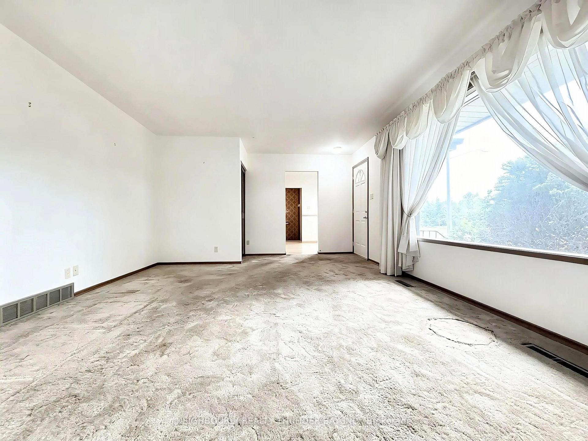 Photo 10 of 782 John Street, Thunder Bay, Forest Park — HOMEH