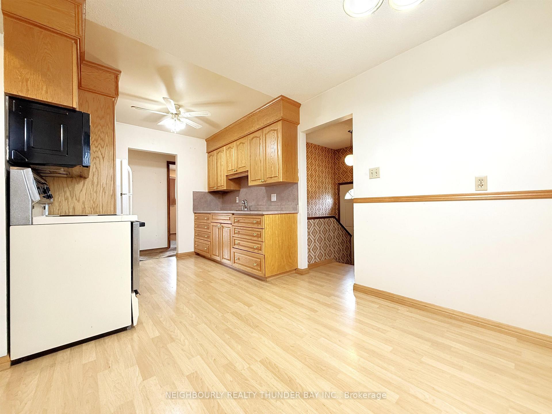 Photo 13 of 782 John Street, Thunder Bay, Forest Park — HOMEH