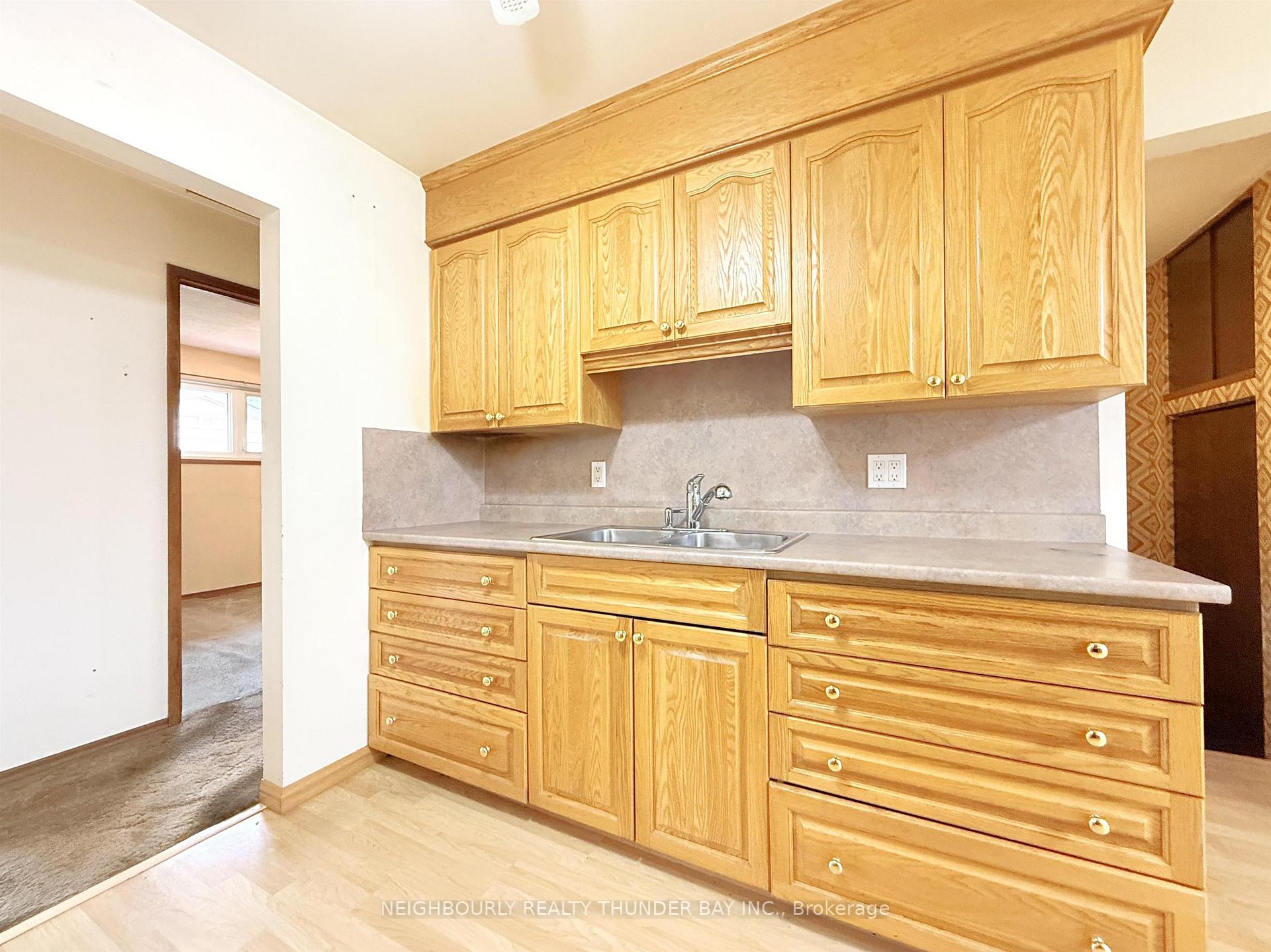 Photo 16 of 782 John Street, Thunder Bay, Forest Park — HOMEH