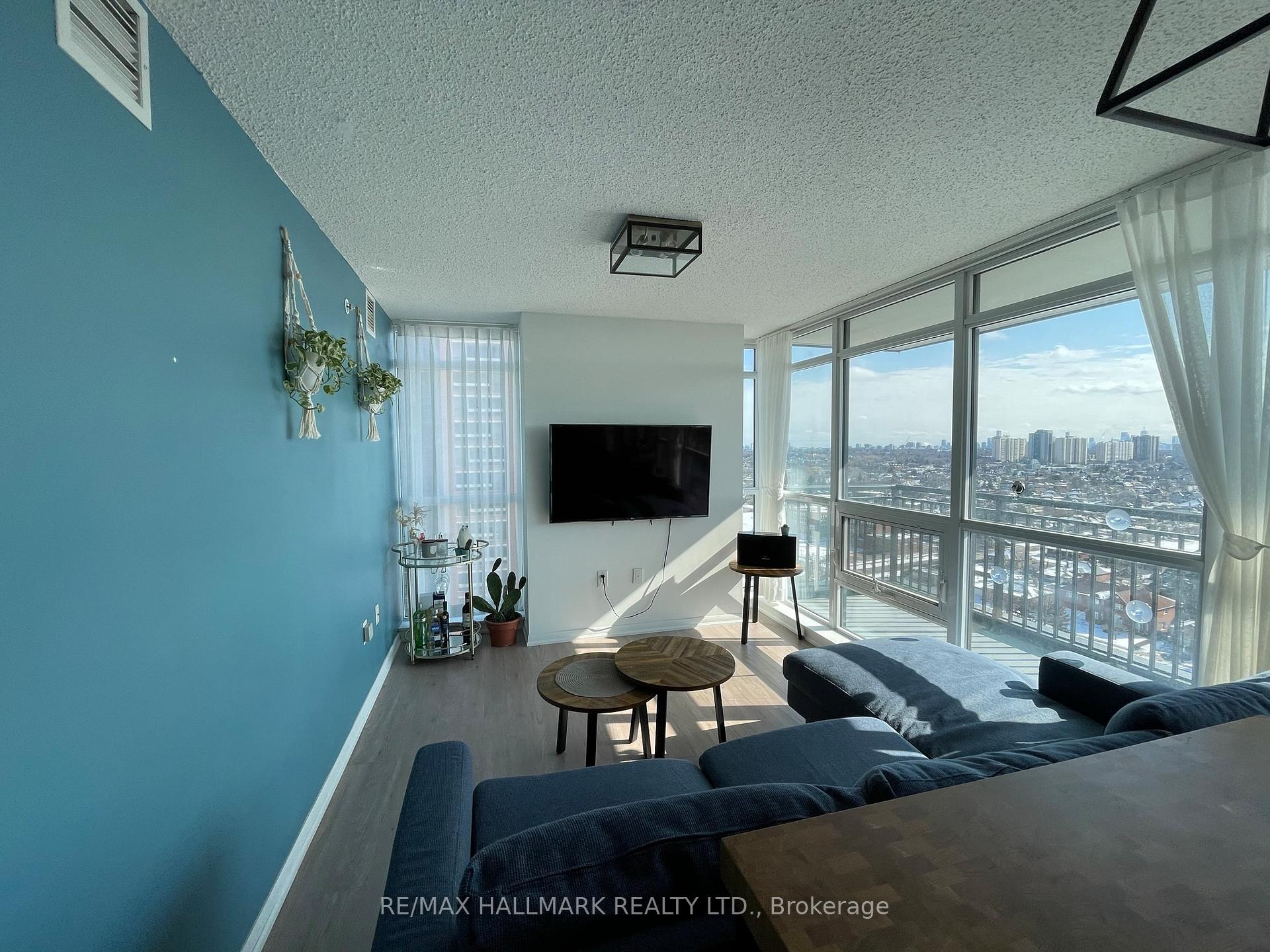 Photo of Unit 1507, 830 Lawrence Avenue W