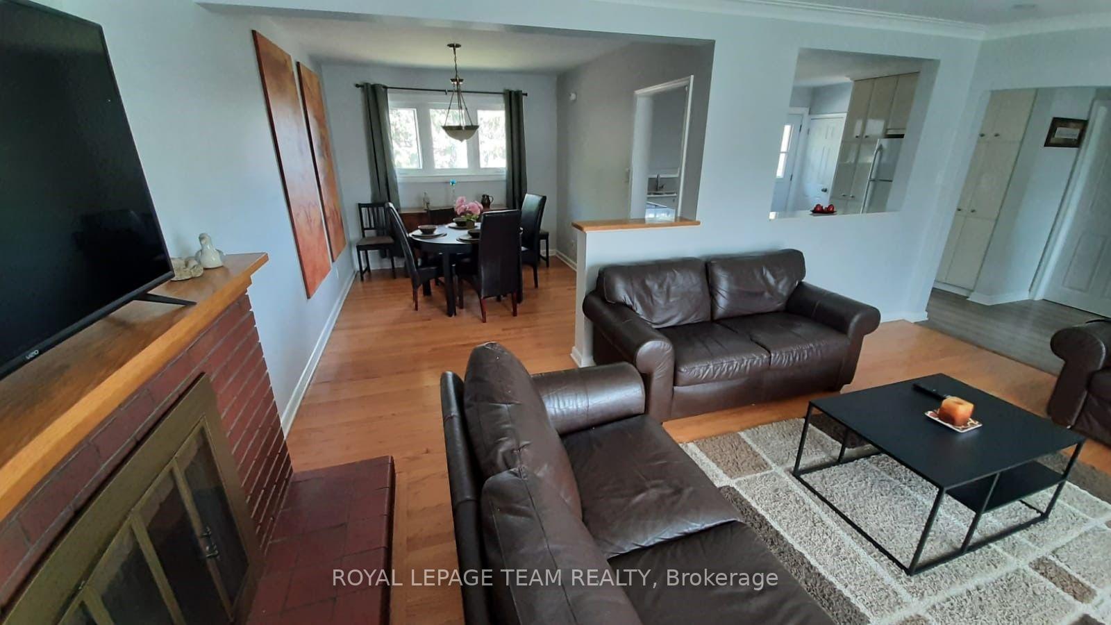 Photo 7 of Unit UPSTRS, 1015 Pinecrest Road, Ottawa, Queensway Terrace North — HOMEH