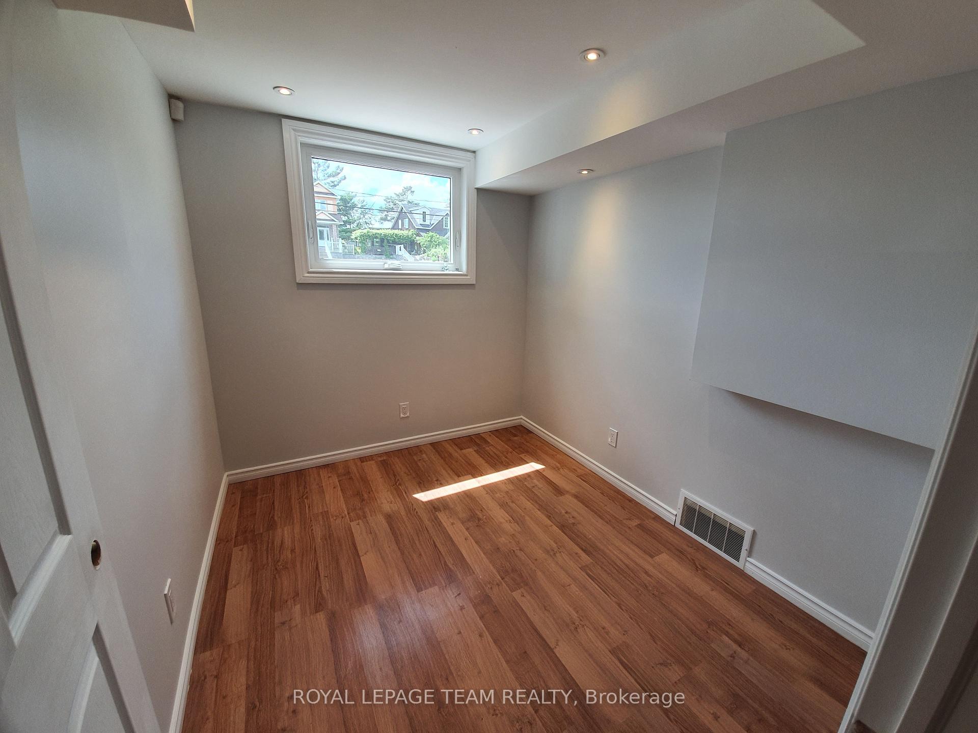 Photo 13 of Unit UPSTRS, 1015 Pinecrest Road, Ottawa, Queensway Terrace North — HOMEH