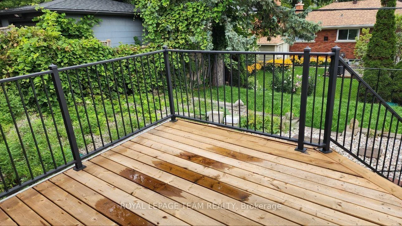 Photo 21 of Unit UPSTRS, 1015 Pinecrest Road, Ottawa, Queensway Terrace North — HOMEH