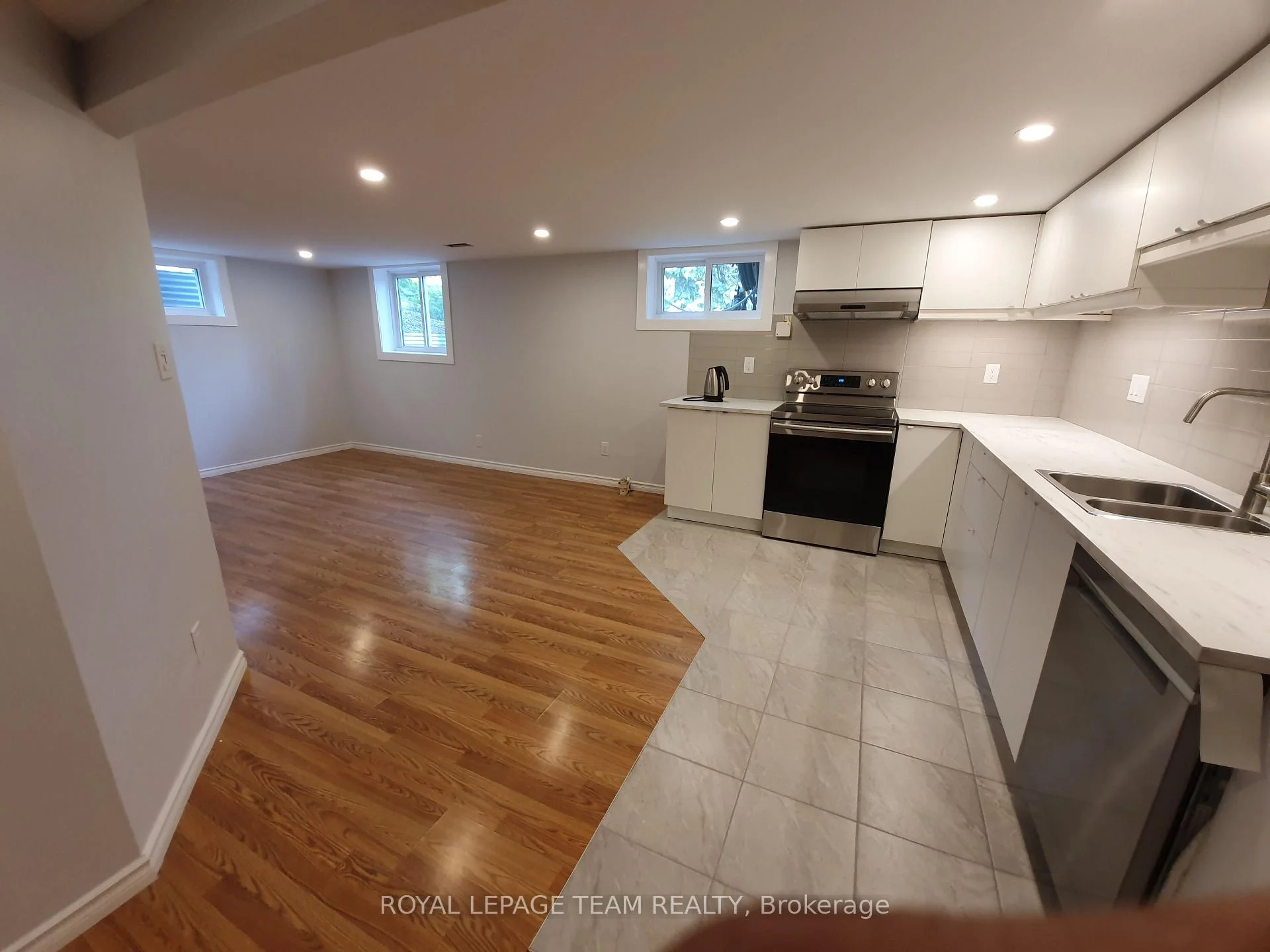 Photo 25 of Unit UPSTRS, 1015 Pinecrest Road, Ottawa, Queensway Terrace North — HOMEH