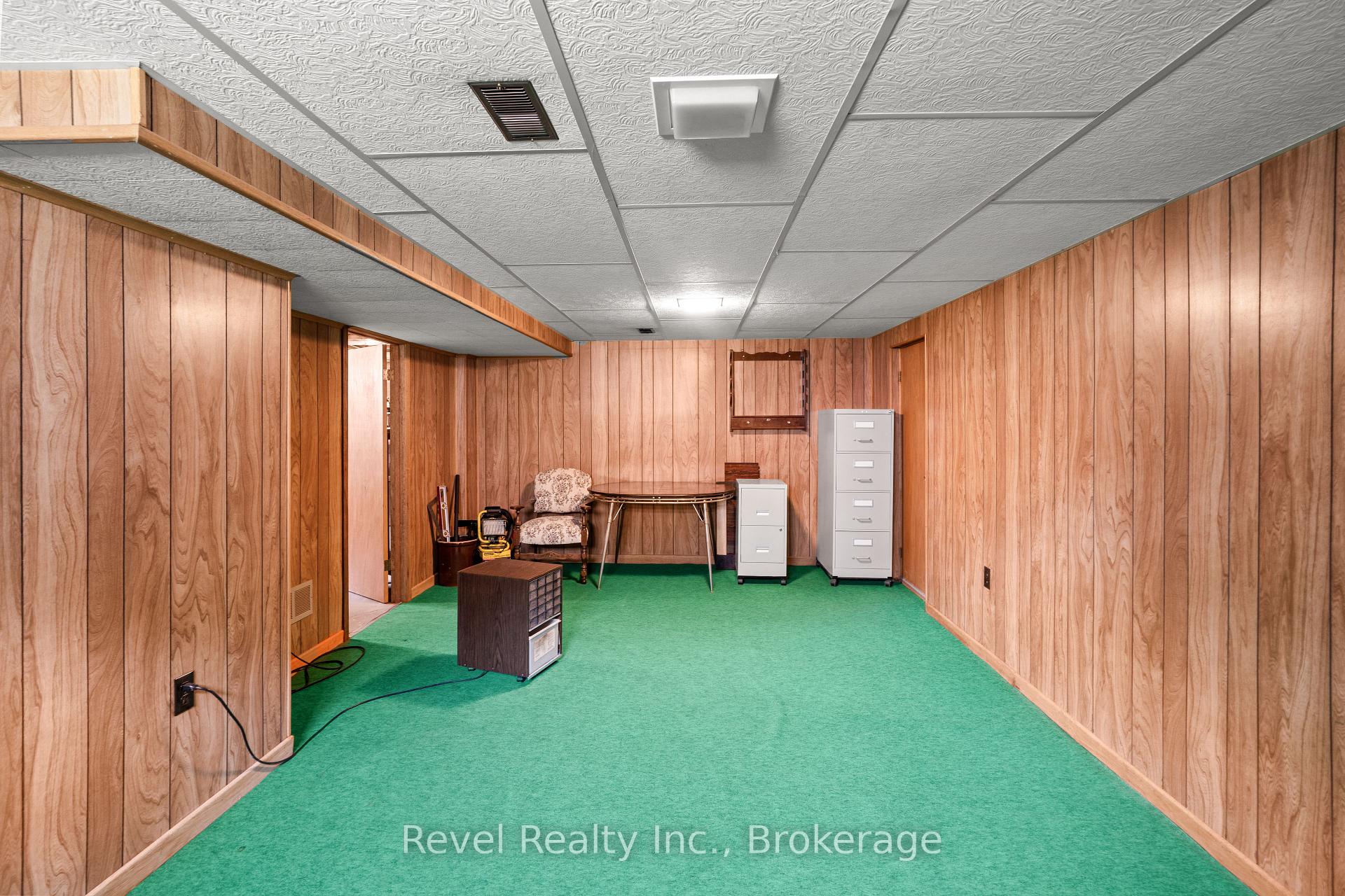 Photo 29 of 51 Cobbledick Street, Clarington, Orono — HOMEH