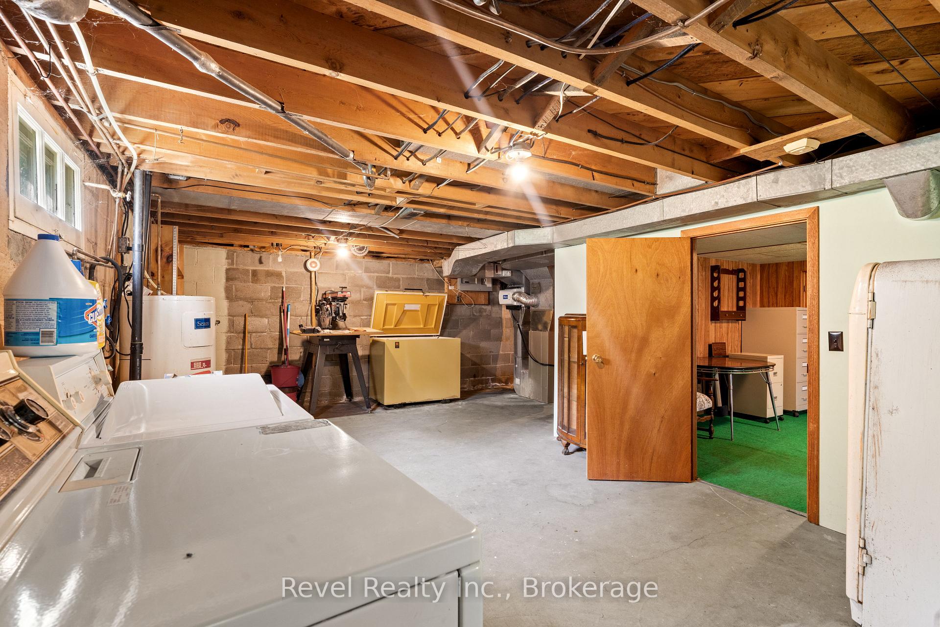 Photo 32 of 51 Cobbledick Street, Clarington, Orono — HOMEH