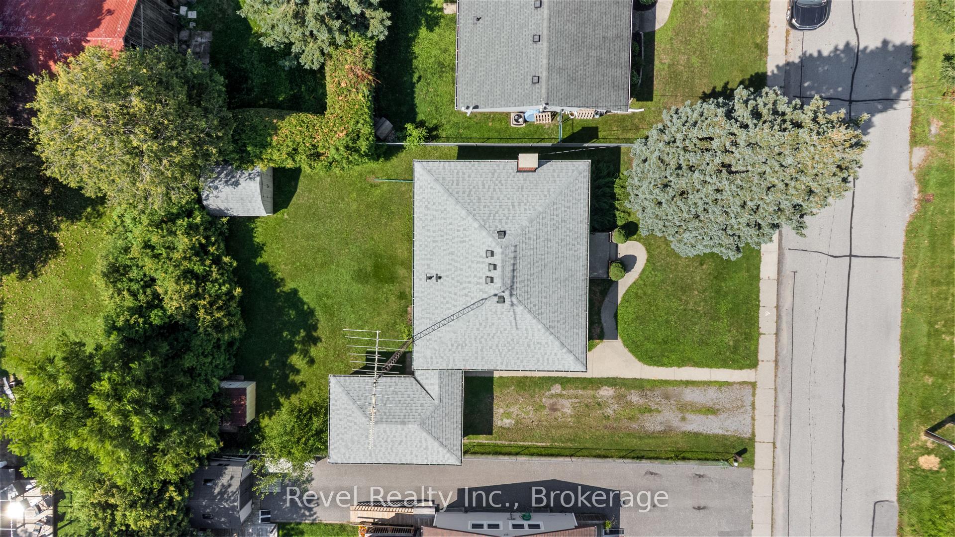 Photo 44 of 51 Cobbledick Street, Clarington, Orono — HOMEH
