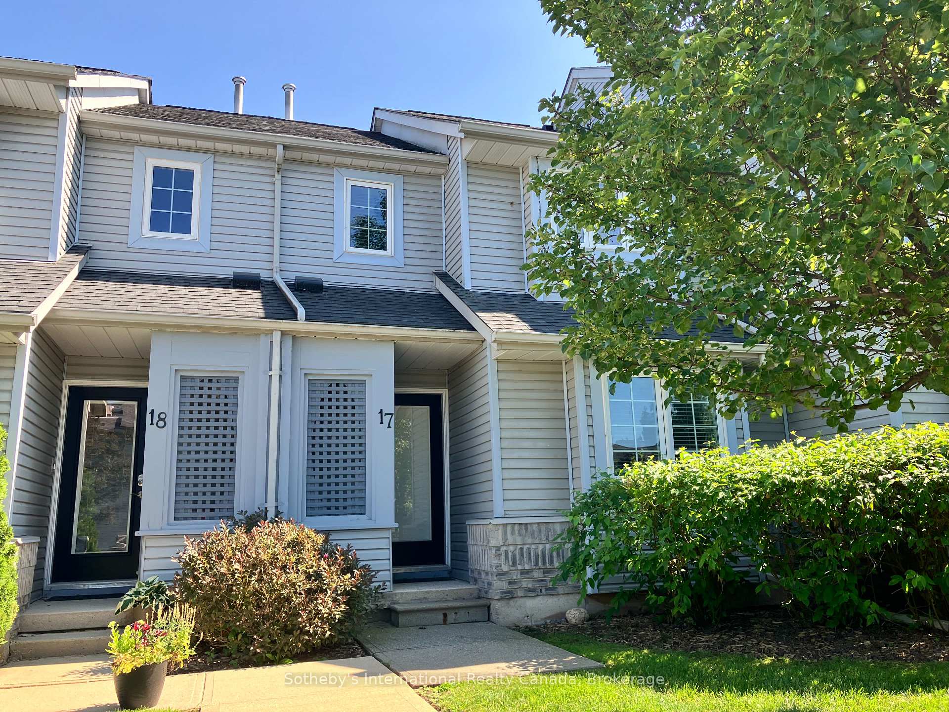 Photo 2 of Unit 17, 146 Settlers Way, Blue Mountains — HOMEH