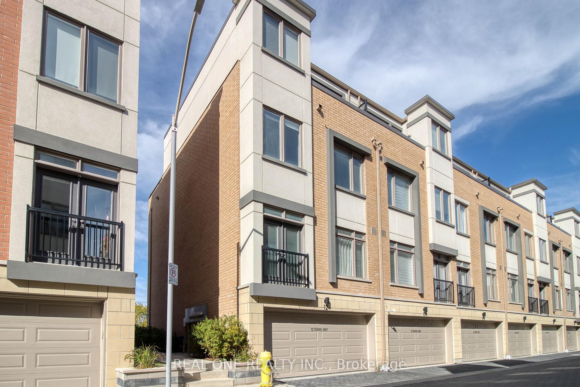 Photo 4 of 12 Teasel Way, Markham, Unionville — HOMEH